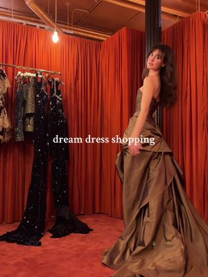 every girl’s dream dress store xx                    @AnniesIbiza                                                                                                            which was your favorite?  #anniesibiza #dressshopping #minidress #shoppingvlog #newyork @H&M @Banana Republic 