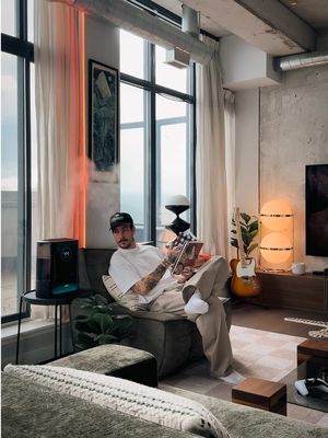 [Ad] I LOVE THIS THING! 👏🏼👏🏼 My friends at @Dreo US sent me over their Smart Humidifier JUST in time for those dry, cold months waiting around the corner 💨 Key features : - Warm & Cool Mist ✅ - 80H Runtime on a full tank ✅ - Whole-room mist humidification ✅ - App Smart Control ✅ 🔗 in b!o for more! #DREO #DREOHumidifier #humidifier #humidifierforbedroom #besthumidifier 
