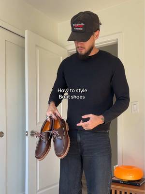 How I’m styling boat shoes ✌🏼 #outfitinspo #fashiontiktok #OOTD #fallfashion 