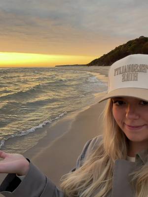 People really don’t understand the concept of the Great Lakes haha they’re not your average lake….and we DO have beaches!! I’m talking to you Florida and California people 🤪  #beaches #lakes #ocean #michigan 
