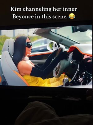 Kim giving us some Bey action in this scene lmaooo! Okay KIM the actor! #Allsfair #hulu #disneyplus #kimkardashian 