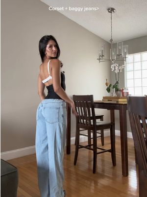 The best combo💅 #OOTD #corset #baggyjeans #outfitinspo #outfitideas 