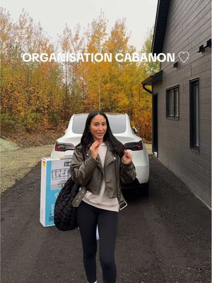 Reset cabanon d’automne 🤎🍂 Passion d’organisation ! On avait absolument besoin d’un système simple pour garder le stock du chalet organisé cet automne et les étagères + bacs sont parfaits ! 🙈 Avant d’acheter, j’ai activé et échangé mes offres personnalisées dans l’application Triangle et j’ai gagné 13,11 $ en CT Money 💳✨*. *Des conditions s’appliquent à la collecte et à l’utilisation. Consultez Triangle.com pour toutes les règles du programme. Télécharge l’application et n’oublie pas d’activer tes offres chaque semaine, lien dans ma bio ! 🤍 @trianglerewards @Canadian Tire  #pub #TriangleRewards 