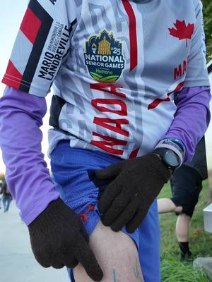 Super Mario 🏃‍♂️✨ 37 marathons. 300 demi. 2 ultras. Et 38 ans à courir chaque semaine Soit l’équivalent de Montréal → Tokyo → retour → et un détour par Gaspé. Puis il court encore. Toujours avec le même plaisir, la même flamme. ❤️‍🔥 #Running #runner #mtlmarathon #marathontrainingtips #marathonbenevademontréal 