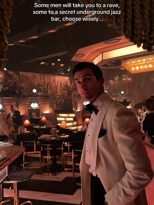 This is your sign to take her to a jazz club….  58th street 📍 #Jazzclub #london #tuxedo #londonnightlife #londonfun ad