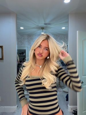 soo uhh  #idk #hairinspo #blondehair #outfitinspo #paisleenelson 