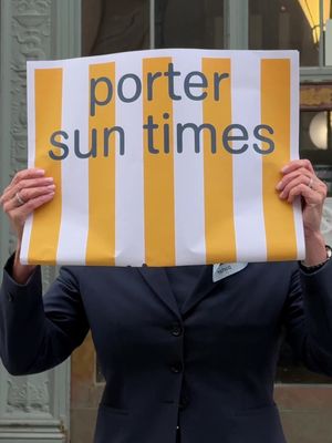 Extra, extra - Porter’s flying to your favourite sun destinations! ✈️ Follow the ☀️ and find us at Union Station until November 7 to soak in some rays & learn more about our new routes! #flyporter #porterairlines 