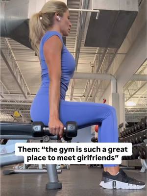 The Gym Girlie RBF is unmatched 😅 #gymhumor #fitnessmeme #fitmom 