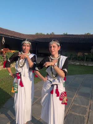moi tore gahani maya karasu 🩵 #tharuculture #tharuvillage #nepal 