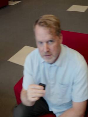 Scroll, swipe, repeat… but what’s happening in your mind? Join the live lecture on Nov 18. #aubg