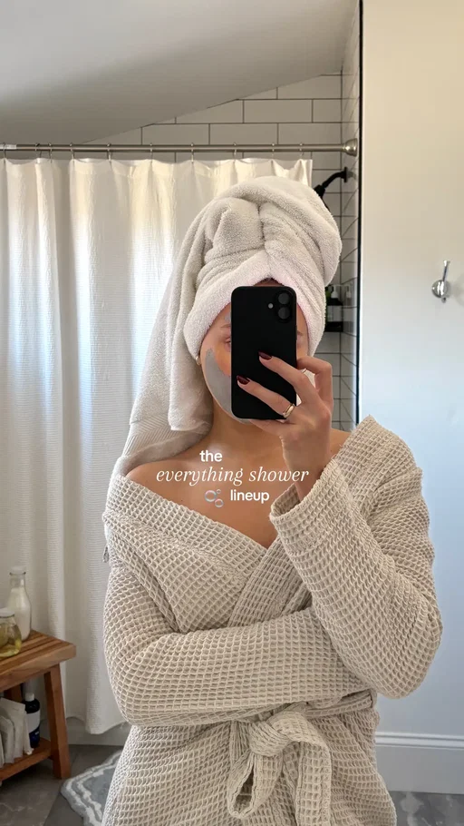 everything shower favorites 🛁🫧  #everythingshower #bodycareroutine #SelfCare  @Dove Beauty & Personal Care @Crown Affair @BondiBoost @LOCCITANE @SALT & STONE @Sol de Janeiro  