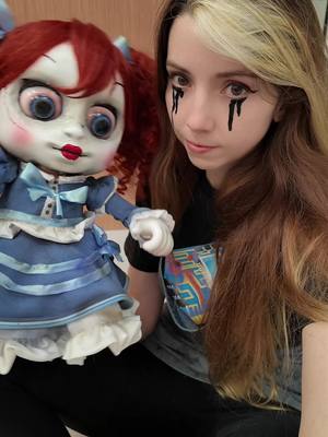 Part 1: of making Kissy Missy and Poppy! Full video is out now on my YouTube! #poppyplaytime #poppy 