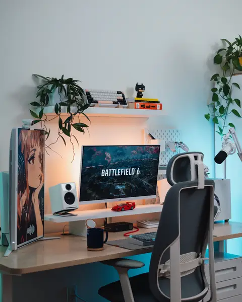 Finally was able to find some time to check out the new Battlefield and I must say I definitely understand the hype now 👌🏾 #desksetup #pcsetup #GamingSetup #homeoffice #battlefield 