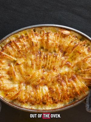 Kenji’s Cheesy Hasselback Potato Gratin is so dreamy 🤩 #Recipe #thanksgiving #potatoes #cheese #friendsgiving 