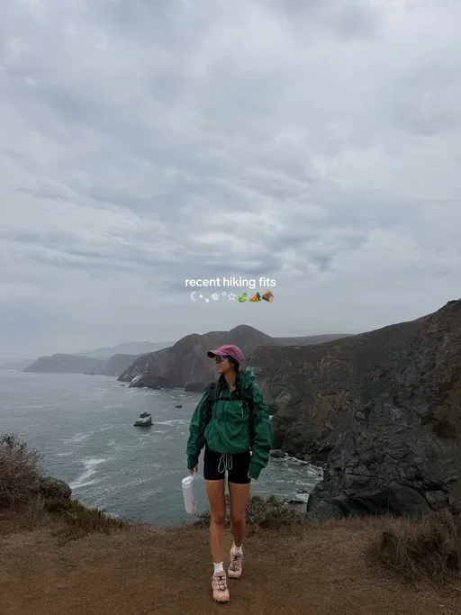 #hikingoutfit #hiketok #outdoorsy 