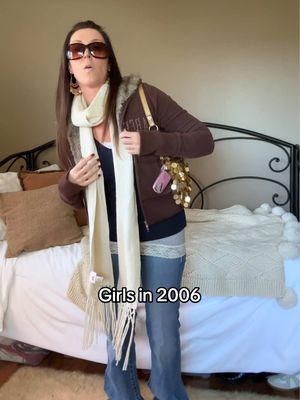 What was happening with the proportions honestly #2000s #2000sfashion 