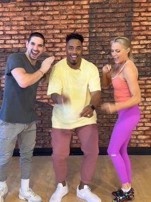 Surprise! 🎉 Season 24 Champ Rashad Jennings is back to partner with Elaine in the Relay Dance round on Tuesday 🤩 #DWTS #DWTS20 