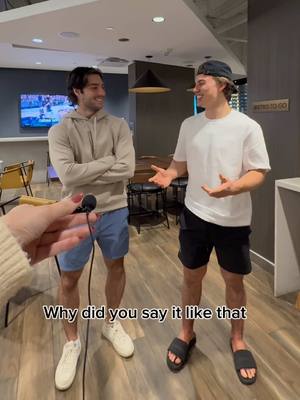 4 minutes of yaps with Connor and Frank🎤 #connorbedard #franknazar #67 #blackhawks #NHL 