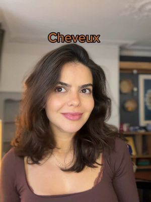 Vous cheveux sont comme ça aussi? 🤭 #humour #drole #femme #cheveux #cheveuxfrisés 
