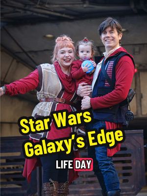 ❤️We celebrate Chewie’s Life Day at Galaxy’s Edge every year. Thank you @disneyparks & @starwars for giving Chewie his Red Robes this year!  (*Footage used from @disneyland accounts post.) #disneyland #lifeday #disneylandholiday #starwars #chewbacca @Star Wars @Disney Parks 