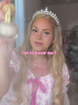 I forgot so many things, but it’s hard to put it all in (raspberry rose coffee, Aurora, bows, moving 500 miles like our wedding song) 🙈💖 do we have anything in common or is there anything else you think of when you think of me??! #gettoknowme #makeup #princessmom #disneymom #disneyworld 