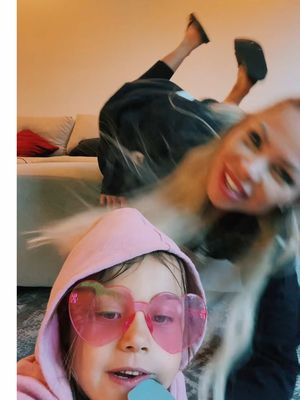 #mommydaughter #mommydaughterduo #silly #goofy #dancetrends 