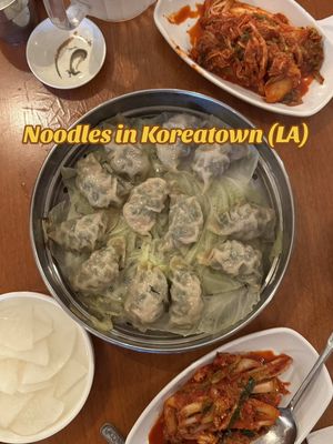 Korean noodles and dumplings at a traditional Ktown noodle house🍜 📍Olympic Noodle: 4008 W Olympic Blvd, Los Angeles, CA 90019 #losangelesfood #ktownla #koreatownla #noodles #lafoodie 