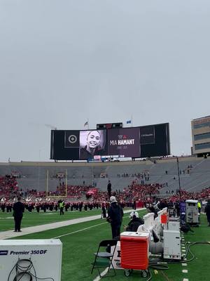 Thank you @Wisconsin Badgers for the tribute to Mia Hamant 🧡💜 