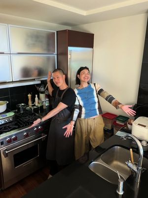 it’s the little things that spark joy!!! everything is linked in our bio, let us know if you have questions!!! 🙇‍♀️🙇‍♂️ #kitchentools #kitchenorganization #cookingtips #kitchengifts #nycfoodie 