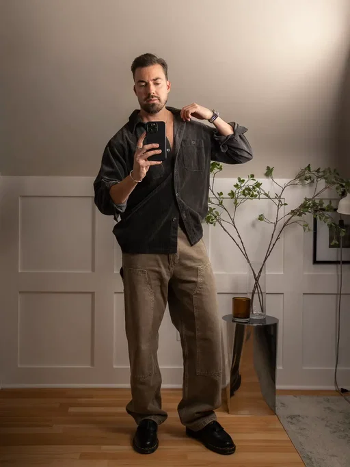 Seven modern and minimal outfits that any guy can pull off. Drop your favourite in the comments.  #style #mensfashion #outfitinspiration #falloutfits #falljacket @UNIQLO Canada @Abercrombie & Fitch