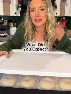 I said what I said. We’re here to have fun and make some good food. If you’re here to complain and expect me to act like a Michelin star chef, I may not be the person for you, but if you’re looking to have fun and learn about sourdough…. I got you covered, babe 💁🏼‍♀️❤️ #sourdough #tutorials #sourdoughbread 