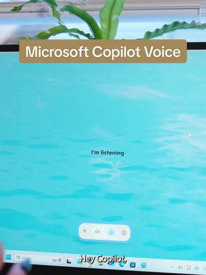  #MicrosoftPartner | Copilot Voice is the cozy companion I never knew I needed! It helps me scroll less and do more with quick answers for all those tiny questions that pop up during the day.   Try it for yourself on a Windows 11 Copilot+ PC today. #Microsoft @Microsoft 💕