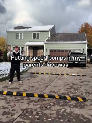 Gonna get a crossing guard next🚸