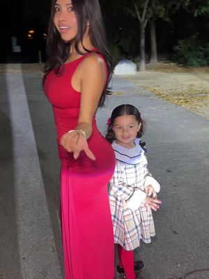 my little bestieeee♥️😍 #elsyguevara 