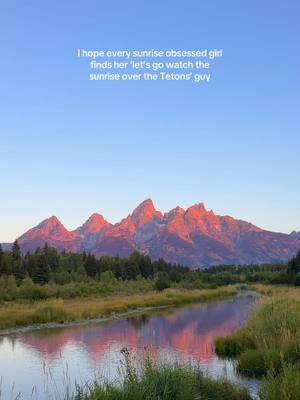 The Grand Teton sunrise we will never forget!! I can’t suggest waking up early to go see the sunrise at this iconic spot in the park enough! 12/10 so worth it. #grandtetonnationalpark #grandtetons #sunrisechaser #jacksonholewyoming #jacksonhole 