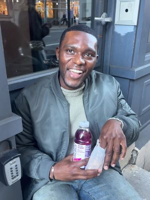 Satisfied, hydrated, and vitamin loaded. NYC keeps me fed, vitaminwater keeps me fueled #vitaminwaterpartner @vitaminwater