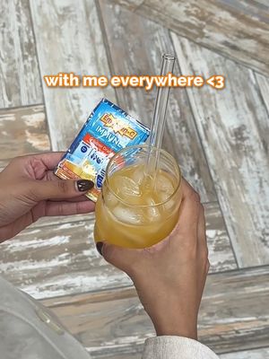Emergen-C = the perfect travel partner ✈️🤞🏻
