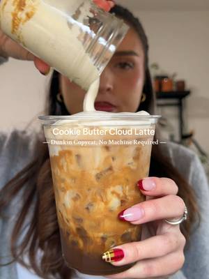 Cookie Butter Cloud Latte - no machine version 🍪☕️🤍 #instantespresso #cookiebutter #cookiebutterlatte #coffeerecipe #coffeeathome 
