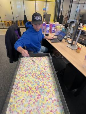 Cereal cart for a quick bite #proteincereal #magicspooncereal #highprotein #cereal #officelife 