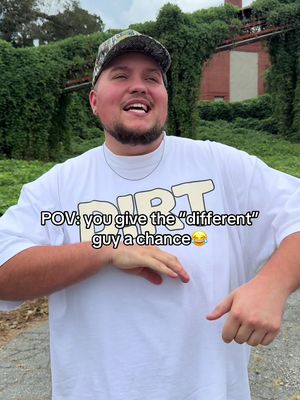 Just run away 😂 #comedy #date #hinge #skit #funny 