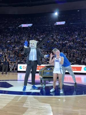 blink and you'll miss it 😼#cosmo #magic #byu 