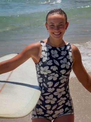 sorry, gotta go…. I’ve got a board meeting 🩵🐬 👙 for all the girls asking about my fav surfwear brands 🩵 this surfsuit is one of my favs the Malibu Paddlesuit from @Lorna Jane  AMY20 for 20% off  #surfergirl #byronbay #surfaustralia