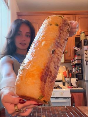 BAKING THE ELOISE CHEDDAR JALAPEÑO SOURDOUGH LOAF using the pullman loaf tin — the prettiest most perfect sourdough sandwich bread!!! #eloise #sourdough #sourdoughbread #sourdoughstarter #breadmaking 
