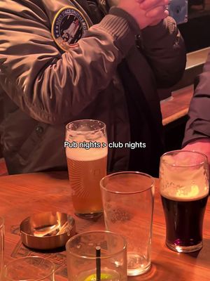 Let’s settle this #pints #beer #pubculture #drinkingculture #pubs 