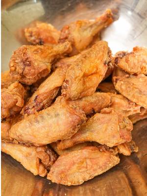 Wings that Always Win Episode 4: CRISPY BAKED CHICKEN WINGS! These are guaranteed to be the crispiest chicken wings you’ll ever make in the oven! https://cjeatsrecipes.com/baked-chicken-wings/ #cjeatsrecipes #bakedchickenwings #chickenwings #chicken #EasyRecipes 