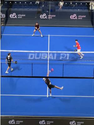 💪🏽💪🏽💪🏽💪🏽 #sports #deportesentiktok #dubai #juanlebron #padel 
