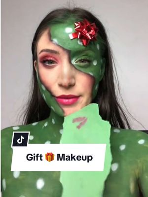 I have sooo many questions 😂  #olddraft #christmasmakeuplook #christmasmakeup #holidaymakeup #facepaint 