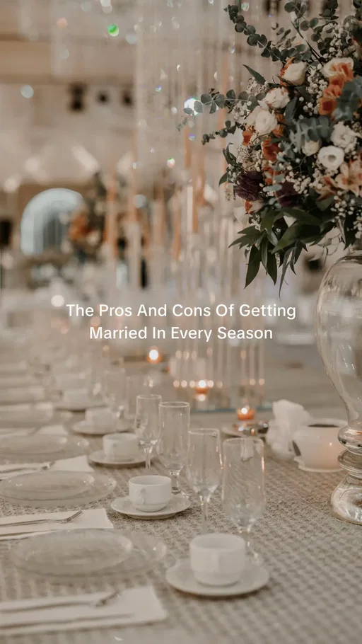Choosing your wedding season? Here are the pros and cons of spring, summer, fall, and winter weddings! ❄️ SHARE this with an engaged best friend!💍 #joyregistry #weddingplanning #bridetobe #weddinginspo #weddingtips