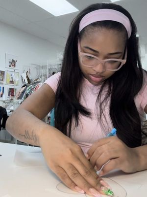 I know I’m super late with this but I’m just about to start my Beginners II sewing class. 