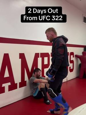 Weight is coming down. #fyp #wrestling #ufc322 